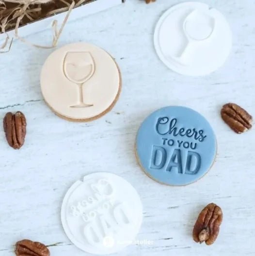 Koekstempel - Cheers to you dad - Cupcakedozen.nl