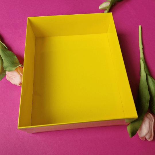 Gele sweet box met transparant deksel (10 st) - Cupcakedozen.nl