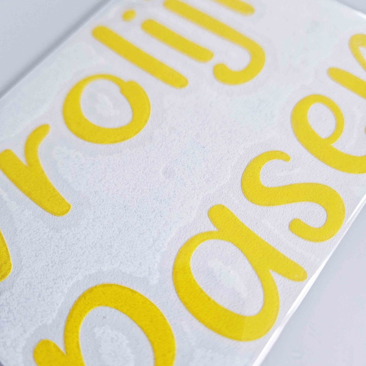 Sweetbox sticker - Vrolijk Pasen - Cupcakedozen.nl