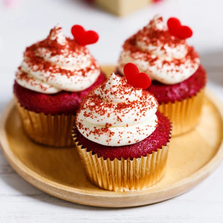 Metallic baking cups - Cupcakedozen.nl