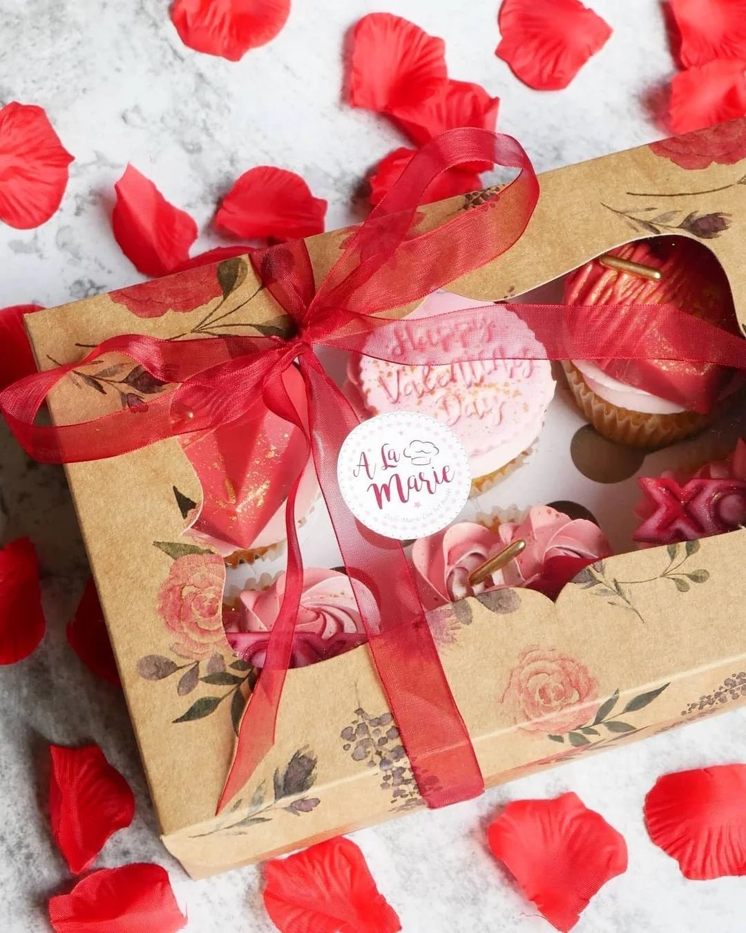 Fleurige print - Cupcakedozen.nl