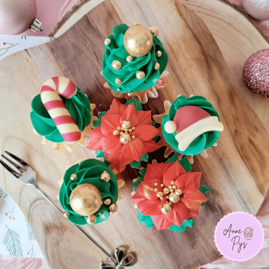 Geribbelde cupcake cups - Wit (96 stuks) - Cupcakedozen.nl