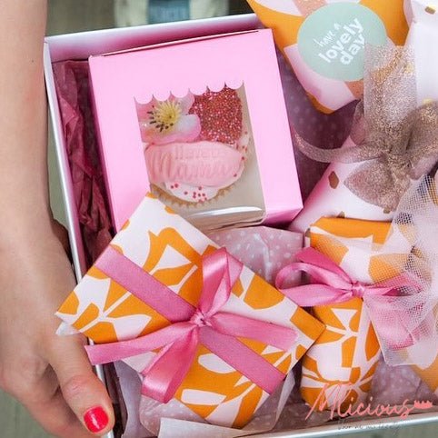 Roze doos voor 1 cupcake - luifel (10 st) - Cupcakedozen.nl