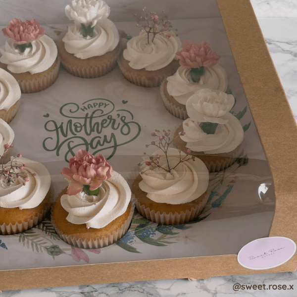 Inlegger cupcakes - Mother's Day bloemenkrans (10 st) - Cupcakedozen.nl