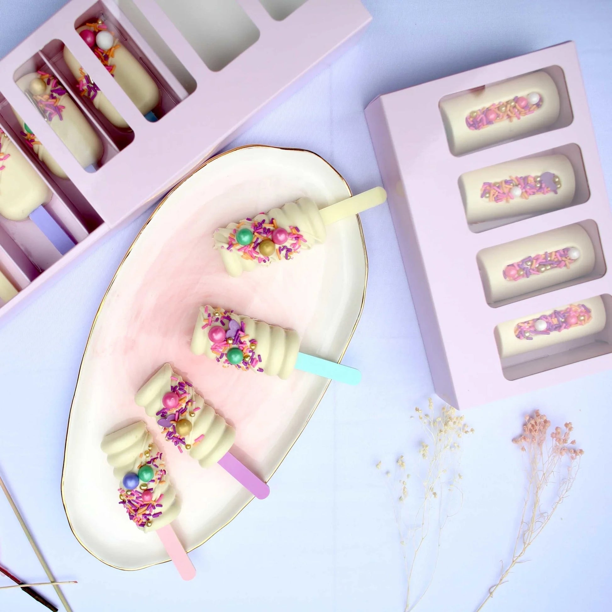 Luxe cakesicle dozen - Cupcakedozen.nl