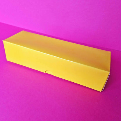 Geel macarondoosje (50 st) - Cupcakedozen.nl