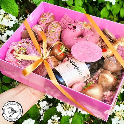 Roze sweet box met transparant deksel (10 st) - Cupcakedozen.nl