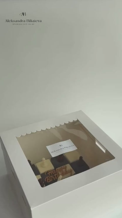 Cake box 30x30x15 - shop window (10 pcs)